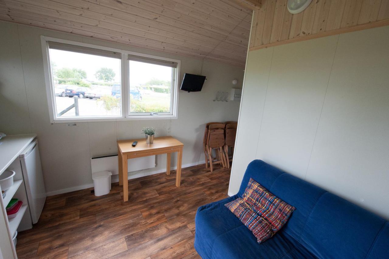 Vesterlyng Camping And Cottages Føllenslev Chambre photo