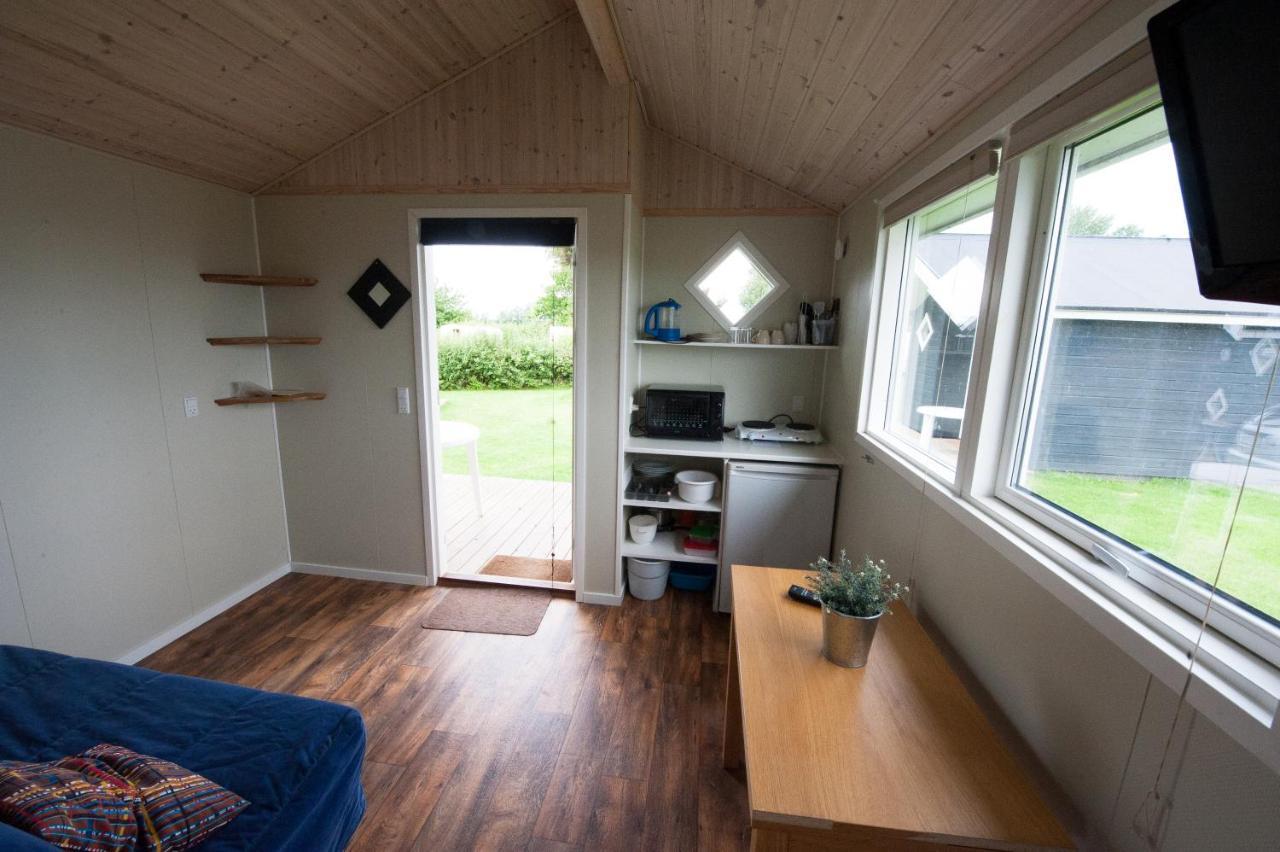 Vesterlyng Camping And Cottages Føllenslev Chambre photo