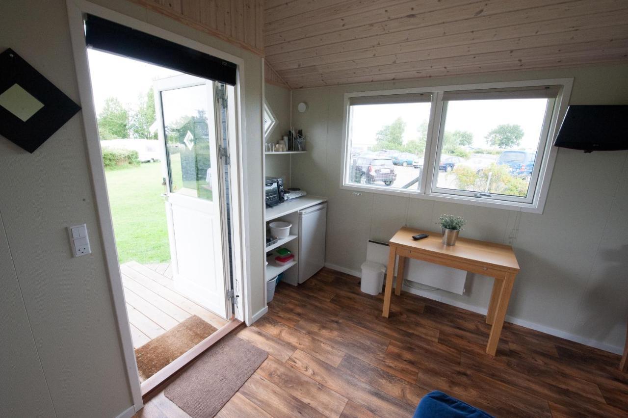 Vesterlyng Camping And Cottages Føllenslev Chambre photo